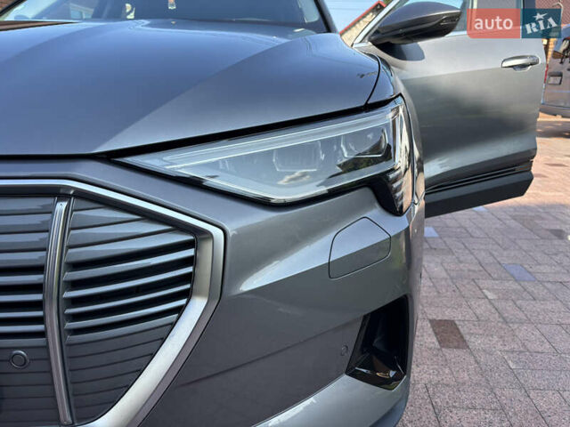 Ауди E-Tron, объемом двигателя 0 л и пробегом 40 тыс. км за 35000 $, фото 20 на Automoto.ua