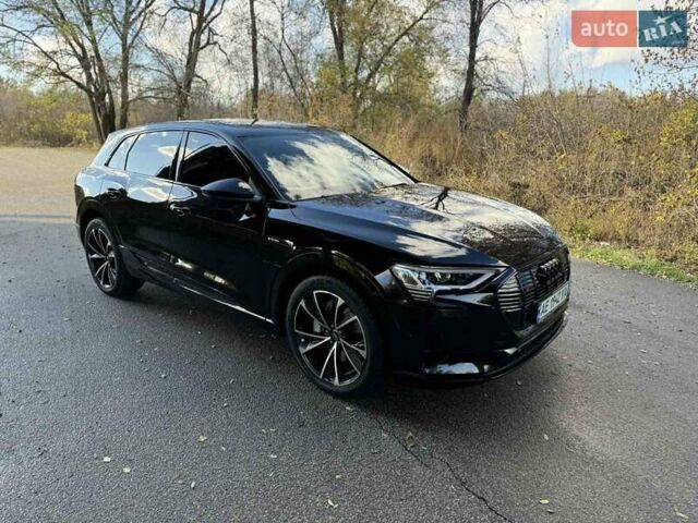 Ауди E-Tron, объемом двигателя 0 л и пробегом 65 тыс. км за 25599 $, фото 19 на Automoto.ua