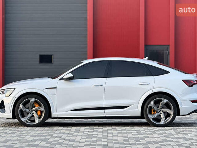 Ауді E-Tron, об'ємом двигуна 0 л та пробігом 39 тис. км за 47800 $, фото 6 на Automoto.ua