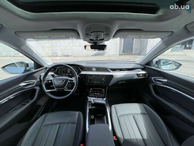 Ауді E-Tron, об'ємом двигуна 0 л та пробігом 22 тис. км за 48490 $, фото 27 на Automoto.ua