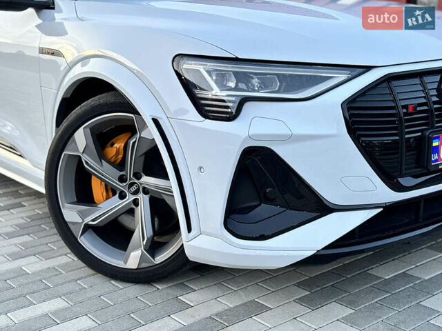 Ауді E-Tron, об'ємом двигуна 0 л та пробігом 39 тис. км за 47800 $, фото 19 на Automoto.ua