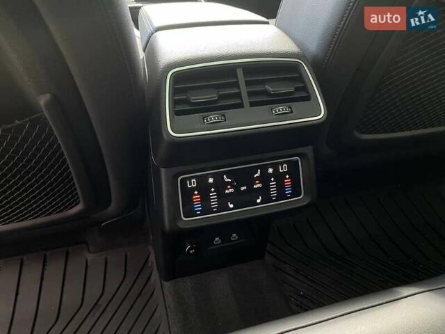 Ауди E-Tron, объемом двигателя 0 л и пробегом 81 тыс. км за 35900 $, фото 24 на Automoto.ua