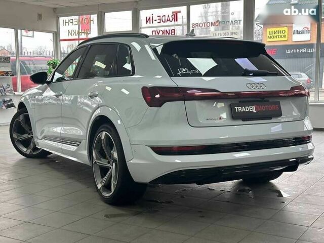 Ауди E-Tron, объемом двигателя 0 л и пробегом 20 тыс. км за 44490 $, фото 6 на Automoto.ua