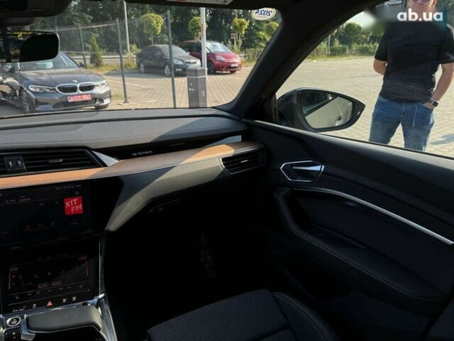 Ауди E-Tron, объемом двигателя 0 л и пробегом 22 тыс. км за 47990 $, фото 19 на Automoto.ua