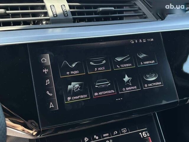 Ауди E-Tron, объемом двигателя 0 л и пробегом 70 тыс. км за 38900 $, фото 28 на Automoto.ua
