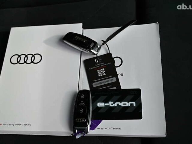 Ауди E-Tron, объемом двигателя 0 л и пробегом 52 тыс. км за 39114 $, фото 8 на Automoto.ua