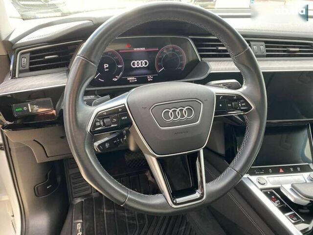 Ауди E-Tron, объемом двигателя 0 л и пробегом 81 тыс. км за 35900 $, фото 15 на Automoto.ua