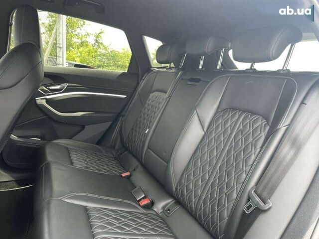 Ауді E-Tron, об'ємом двигуна 0 л та пробігом 52 тис. км за 39999 $, фото 16 на Automoto.ua