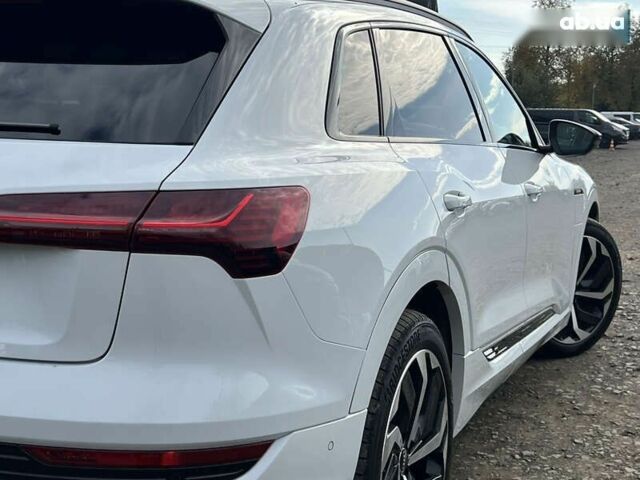 Ауді E-Tron, об'ємом двигуна 0 л та пробігом 41 тис. км за 39668 $, фото 12 на Automoto.ua
