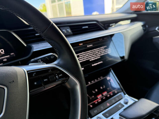 Ауді E-Tron, об'ємом двигуна 0 л та пробігом 35 тис. км за 29999 $, фото 20 на Automoto.ua