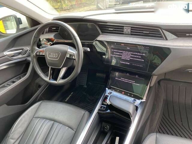 Ауди E-Tron, объемом двигателя 0 л и пробегом 81 тыс. км за 35900 $, фото 10 на Automoto.ua