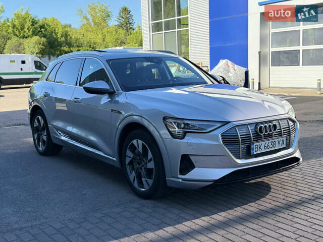 Ауді E-Tron, об'ємом двигуна 0 л та пробігом 35 тис. км за 29999 $, фото 12 на Automoto.ua