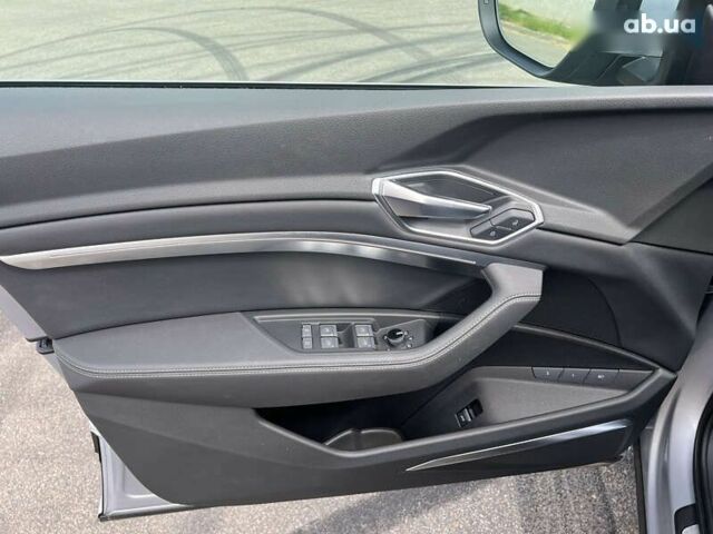 Ауди E-Tron, объемом двигателя 0 л и пробегом 22 тыс. км за 48490 $, фото 16 на Automoto.ua