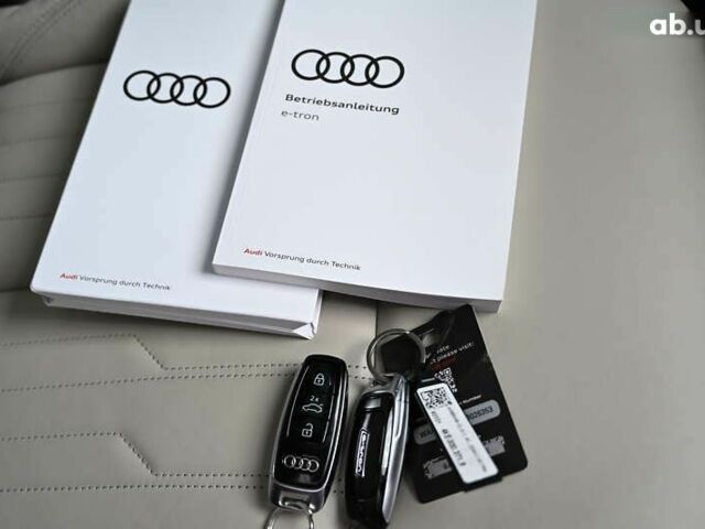 Ауди E-Tron, объемом двигателя 0 л и пробегом 142 тыс. км за 28800 $, фото 9 на Automoto.ua