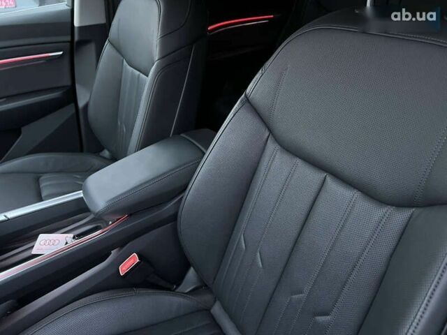 Ауди E-Tron, объемом двигателя 0 л и пробегом 32 тыс. км за 38581 $, фото 28 на Automoto.ua