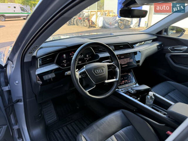 Ауді E-Tron, об'ємом двигуна 0 л та пробігом 35 тис. км за 29999 $, фото 16 на Automoto.ua