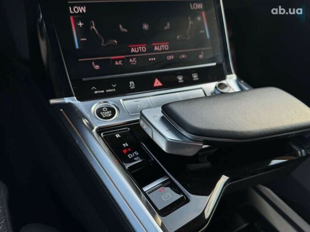 Ауди E-Tron, объемом двигателя 0 л и пробегом 22 тыс. км за 47990 $, фото 14 на Automoto.ua