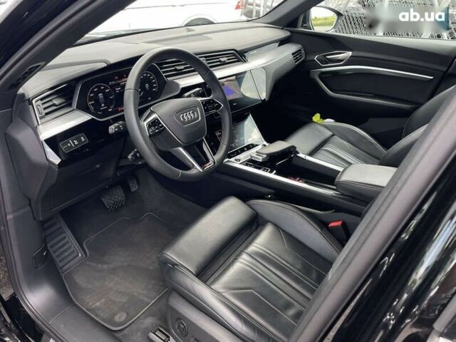 Ауди E-Tron, объемом двигателя 0 л и пробегом 40 тыс. км за 39200 $, фото 26 на Automoto.ua