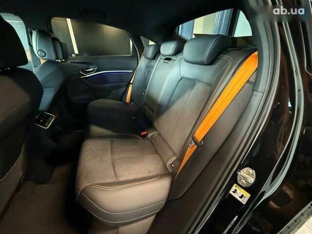 Ауди E-Tron, объемом двигателя 0 л и пробегом 8 тыс. км за 52000 $, фото 20 на Automoto.ua