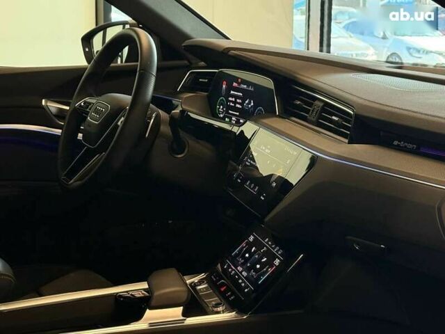 Ауди E-Tron, объемом двигателя 0 л и пробегом 8 тыс. км за 52000 $, фото 28 на Automoto.ua