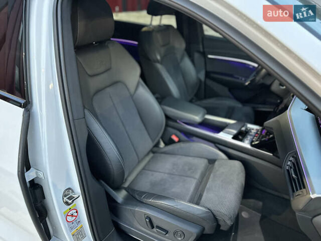 Ауді E-Tron, об'ємом двигуна 0 л та пробігом 39 тис. км за 47800 $, фото 29 на Automoto.ua