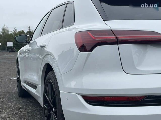 Ауди E-Tron, объемом двигателя 0 л и пробегом 23 тыс. км за 41842 $, фото 11 на Automoto.ua