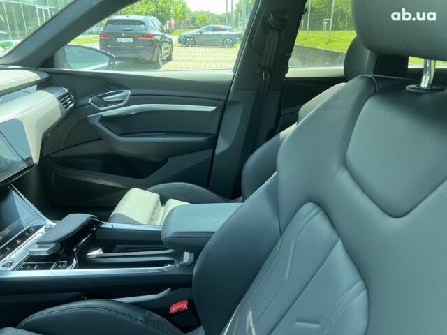 Ауди E-Tron, объемом двигателя 0 л и пробегом 7 тыс. км за 89770 $, фото 3 на Automoto.ua