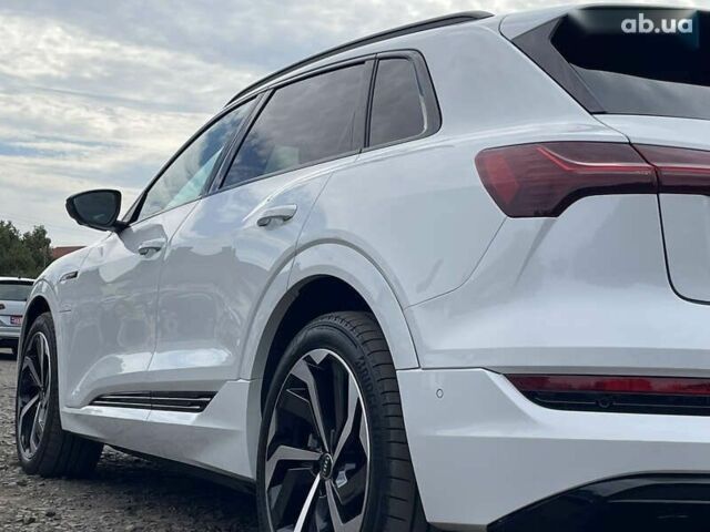Ауди E-Tron, объемом двигателя 0 л и пробегом 41 тыс. км за 39668 $, фото 11 на Automoto.ua