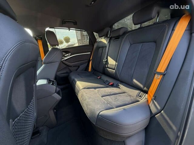 Ауди E-Tron, объемом двигателя 0 л и пробегом 22 тыс. км за 47990 $, фото 11 на Automoto.ua