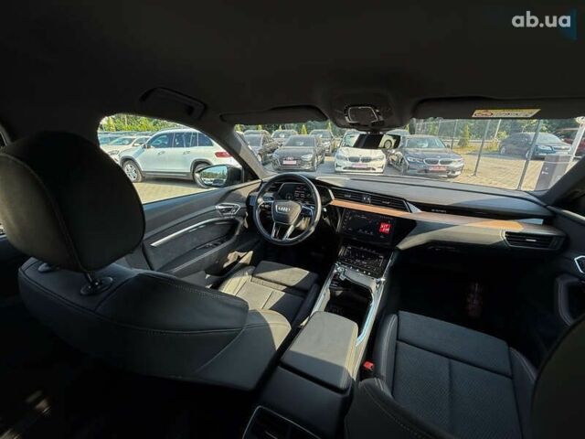 Ауди E-Tron, объемом двигателя 0 л и пробегом 22 тыс. км за 47990 $, фото 20 на Automoto.ua