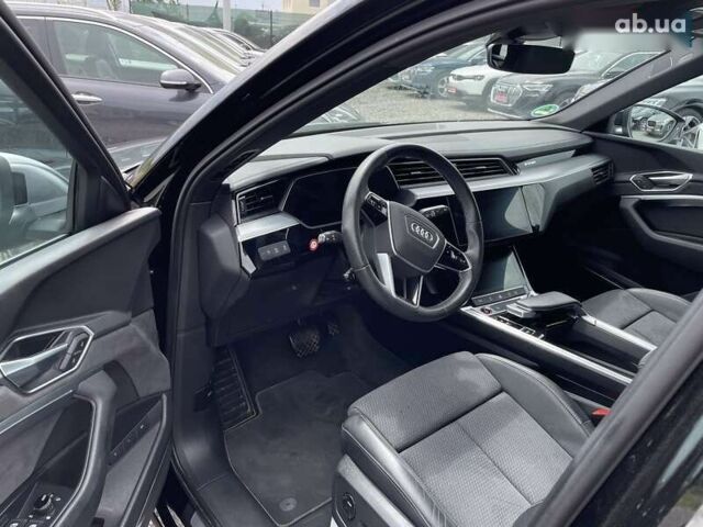 Ауди E-Tron, объемом двигателя 0 л и пробегом 44 тыс. км за 41500 $, фото 13 на Automoto.ua