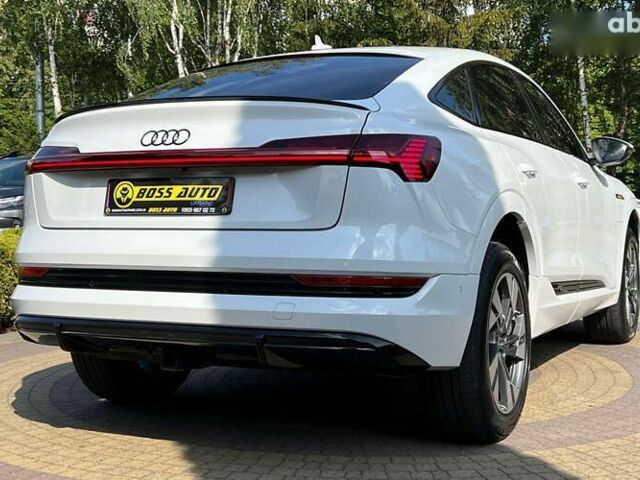 Ауди E-Tron, объемом двигателя 0 л и пробегом 33 тыс. км за 42990 $, фото 6 на Automoto.ua