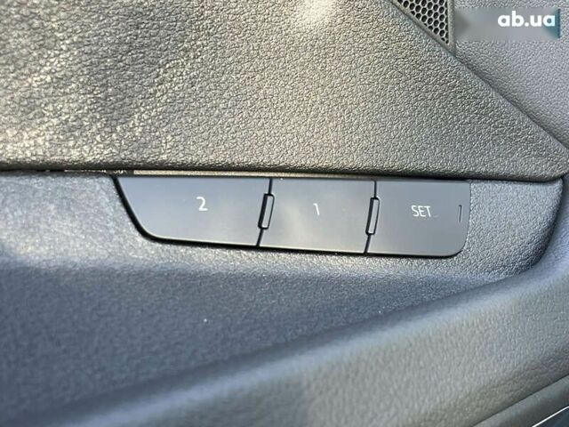 Ауди E-Tron, объемом двигателя 0 л и пробегом 32 тыс. км за 39124 $, фото 26 на Automoto.ua