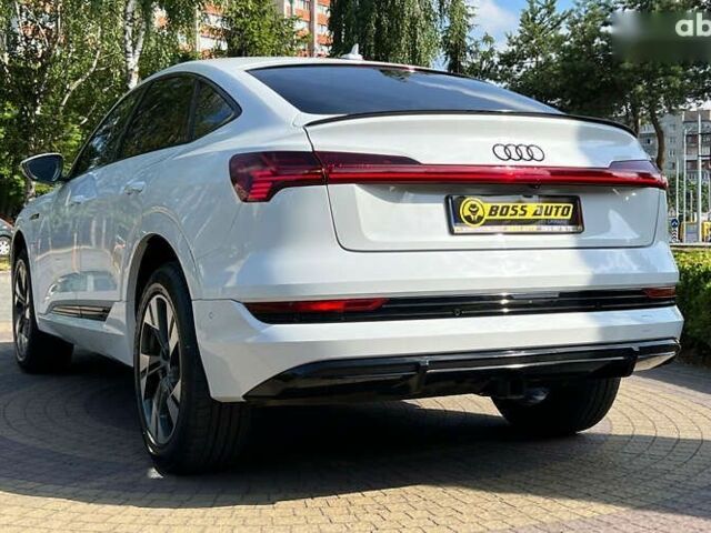 Ауди E-Tron, объемом двигателя 0 л и пробегом 33 тыс. км за 42990 $, фото 4 на Automoto.ua
