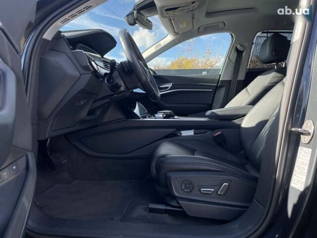 Ауди E-Tron, объемом двигателя 0 л и пробегом 32 тыс. км за 39124 $, фото 22 на Automoto.ua