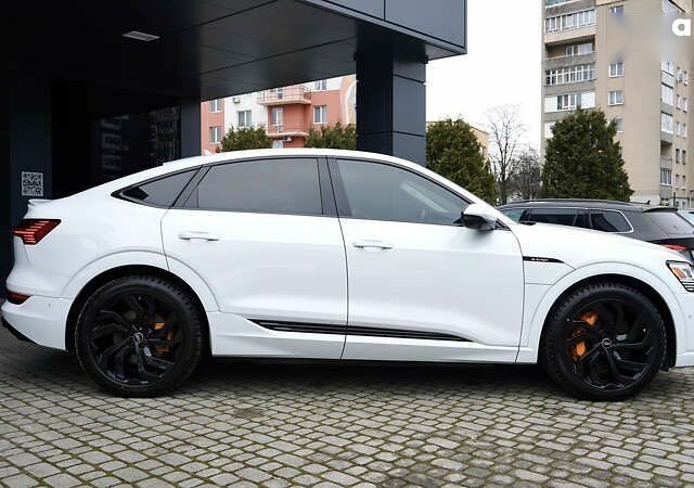Ауди E-Tron, объемом двигателя 0 л и пробегом 31 тыс. км за 43900 $, фото 2 на Automoto.ua