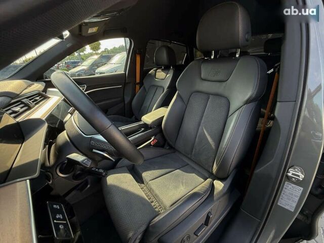 Ауди E-Tron, объемом двигателя 0 л и пробегом 22 тыс. км за 47990 $, фото 7 на Automoto.ua
