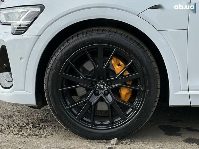 Ауді E-Tron, об'ємом двигуна 0 л та пробігом 23 тис. км за 41298 $, фото 13 на Automoto.ua