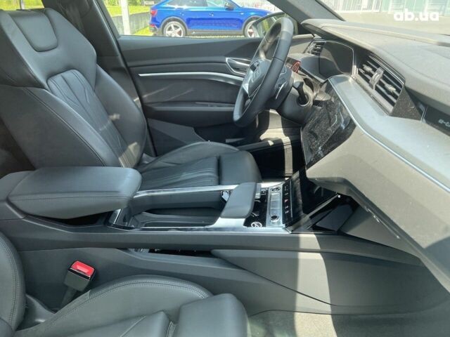 Ауди E-Tron, объемом двигателя 0 л и пробегом 7 тыс. км за 89770 $, фото 12 на Automoto.ua