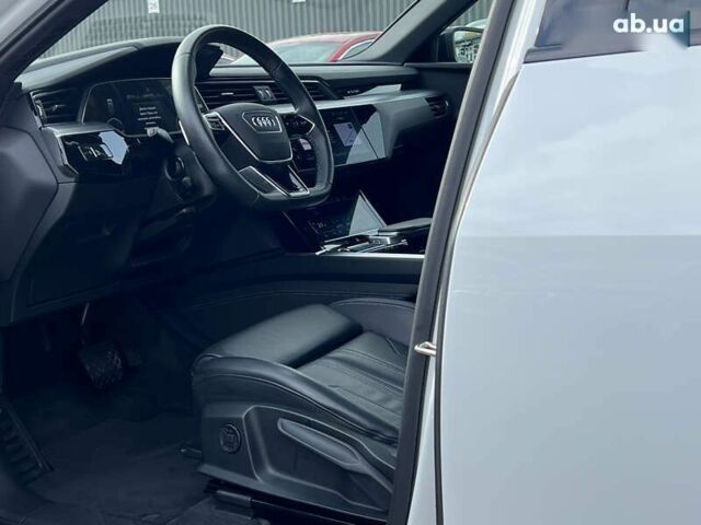 Ауді E-Tron, об'ємом двигуна 0 л та пробігом 23 тис. км за 41298 $, фото 24 на Automoto.ua