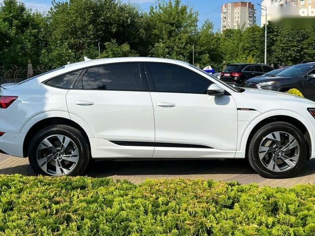 Ауди E-Tron, объемом двигателя 0 л и пробегом 33 тыс. км за 42990 $, фото 7 на Automoto.ua