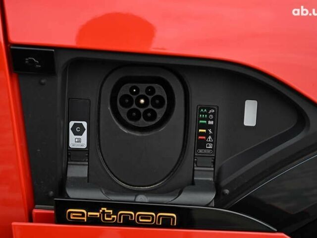 Ауди E-Tron, объемом двигателя 0 л и пробегом 52 тыс. км за 39114 $, фото 19 на Automoto.ua