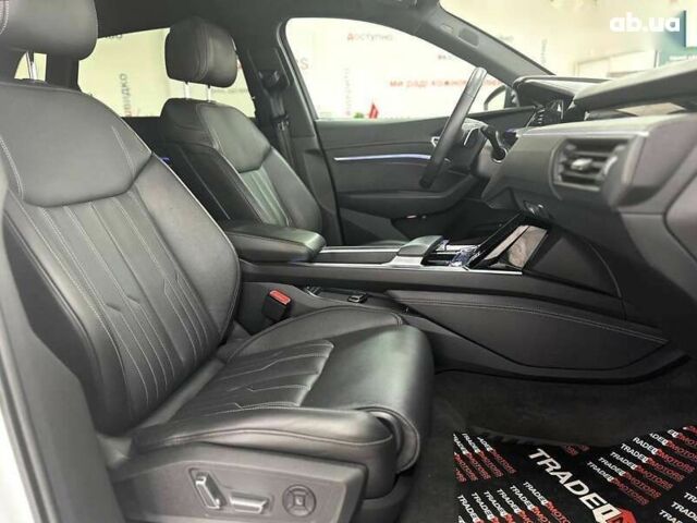 Ауді E-Tron, об'ємом двигуна 0 л та пробігом 20 тис. км за 44990 $, фото 22 на Automoto.ua