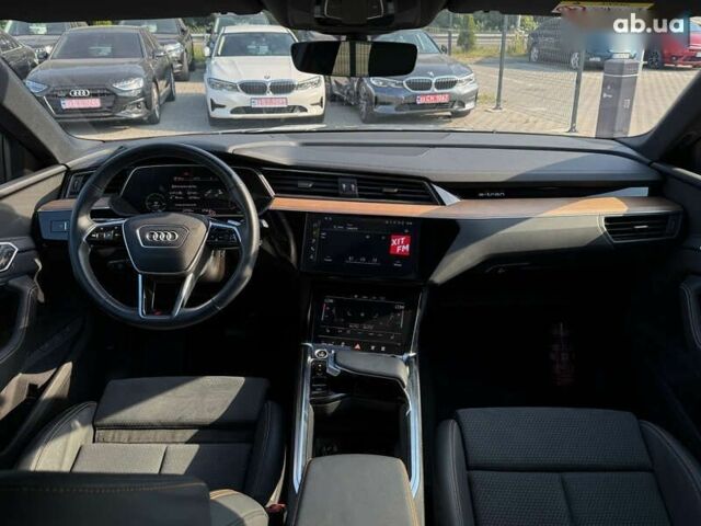 Ауди E-Tron, объемом двигателя 0 л и пробегом 22 тыс. км за 47990 $, фото 8 на Automoto.ua