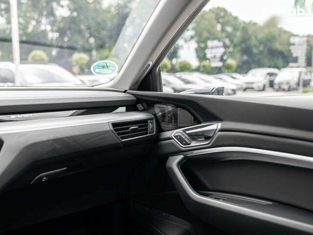 Ауди E-Tron, объемом двигателя 0 л и пробегом 85 тыс. км за 37990 $, фото 16 на Automoto.ua