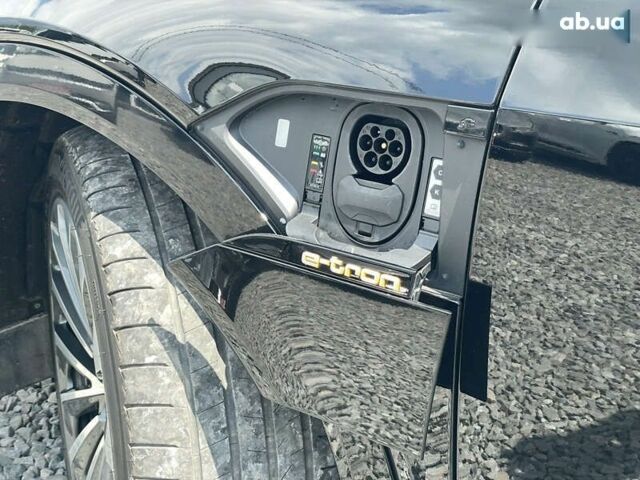 Ауді E-Tron, об'ємом двигуна 0 л та пробігом 52 тис. км за 39999 $, фото 6 на Automoto.ua