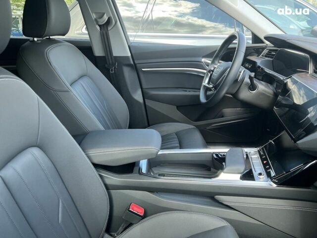 Ауди E-Tron, объемом двигателя 0 л и пробегом 1 тыс. км за 97269 $, фото 33 на Automoto.ua