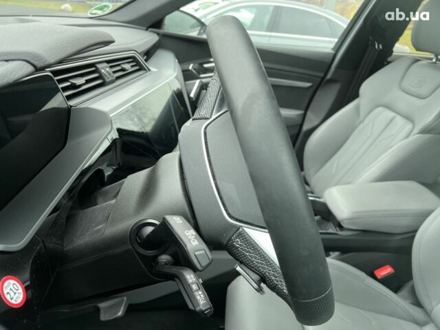 Ауди E-Tron, объемом двигателя 0 л и пробегом 19 тыс. км за 71185 $, фото 28 на Automoto.ua