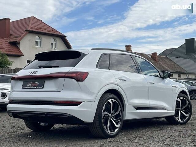 Ауди E-Tron, объемом двигателя 0 л и пробегом 41 тыс. км за 39668 $, фото 7 на Automoto.ua