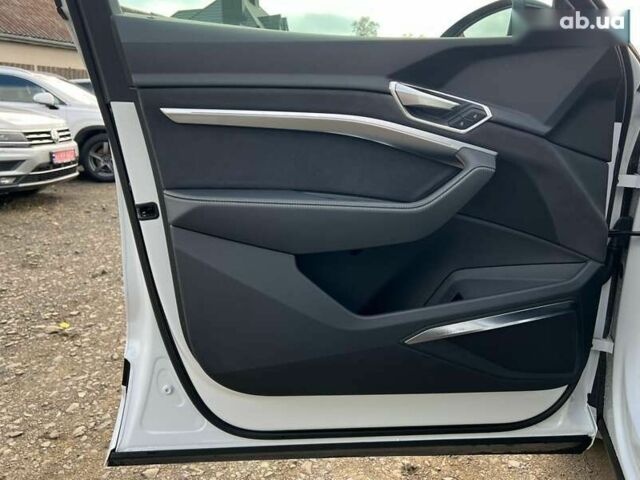 Ауді E-Tron, об'ємом двигуна 0 л та пробігом 23 тис. км за 41298 $, фото 28 на Automoto.ua
